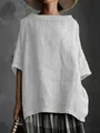 Detailaufnahme einer minimalistischen, weißen und weiten Bluse aus Baumwolle und Leinen - S / Oberteile / Weiß