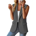 Detail van grijze mouwloze blazer vest met enkele knoop en reverskraag voor dames - S / Tops / Mouwloze stijl / Grijs