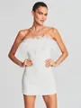 Elegante vestido mini de lentejuelas blancas con plumas de avestruz y diseño palabra de honor - XS / Vestidos / Blanco