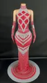 Elegante vestido de noche rojo largo con pedrería y mangas a juego para fiestas de gala - Rojo