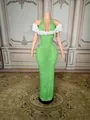 Elegant green sequined bodycon evening gown with off-the-shoulder feather detail - S / Tops / Green With White Flower