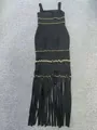 Abito da sera nero aderente bandage con accenti di perline dorate e lunghe frange nappe - Taglia S / Top e Pantaloni / Nero