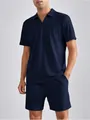 Completo due pezzi uomo blu navy plissettato con polo a maniche corte e pantaloncini - Taglia S / Top E Pantaloni / Blu navy