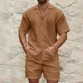 Ανδρικό καλοκαιρινό casual σετ με καφέ πουκάμισο με υφή και ασορτί σορτς δύο τεμαχίων. - M / Τοπ Και Παντελόνι / Σκούρο Καφέ