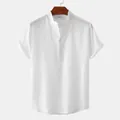 Détail montrant la texture de la chemise décontractée en coton et lin blanc pour hommes - M / Hauts / Blanc