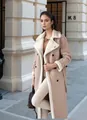 Elegante cappotto lungo beige con revers e fodera in pelliccia sintetica bianca per donna autunno - Albicocca