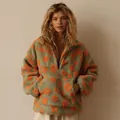 Gezellig oversized fleece sweatshirt in saliegroen met oranje 3D bloemenpatronen - S / Tops / Oranje/Groen