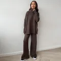 Ensemble pull à col roulé épais et pantalon large en maille marron pour femme - S / Haut Et Bas / Café
