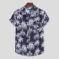 Camisa casual azul de hombre de manga corta con estampado de palmeras y bolsillo frontal - Azul Marino