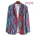 Detailansicht eines schmal geschnittenen Herrenblazers mit auffälligem geometrischem Muster - Top (XF216)