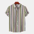Vue de face d'une chemise décontractée à manches courtes pour hommes à rayures - 3XL / Hauts / Vert