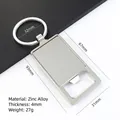 Detailweergave met afmetingen en specificaties voor de flesopener sleutelhanger van zinklegering - K15 (Gepolijste Rechthoekstijl)