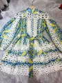 Kleid im französischen Bohemian-Stil mit Laternenärmeln und gelb-blauem Blumendruck - S / Oberteil Und Unterteil / Gelbgrün