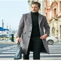 Manteau long en laine gris pour homme, style britannique élégant pour l'hiver. - S / Hauts / Gris