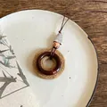 Collana con pendente geometrico in legno stile etnico retrò su un piatto di ceramica per donna - Fibbia Geometrica (38#)