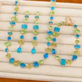 Elegantes Zirkon-Schmuckset mit blauen und grünen geometrischen Steinen an Goldkette - 3-teiliges Set (Halskette+Armband+Ohrringe) / Gold-Blaugrün
