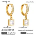 Boucles d'oreilles créoles dorées en acier inoxydable avec pendentif zircon carré - Pendentif Carré Clair (JDE0204317-WT)
