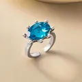 Exquisiter silberner offener Ring mit einem ovalen blauen Kristallstein für Damen - Silber-Blau