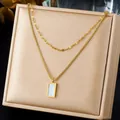 Elegante collana a doppio strato placcata in oro con ciondolo rettangolare in madreperla - Stile Madreperla Rettangolare con Catena Torta a Doppio Strato (N4069) / Oro
