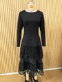Robe noire élégante à manches longues avec empiècements en tulle de style français - S / Robes / Noir