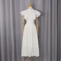 Ensemble blanc vintage pour femme avec chemisier et jupe midi à bordure en dentelle. - S / Haut Et Bas / Blanc