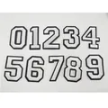 Set completo di toppe ricamate con numeri da 0 a 9 bianche e nere per decorazioni di abbigliamento. - Set di numeri 0-9 / Confezione da 10 / Bianco con bordo nero