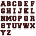 Set completo di 26 toppe ricamate con lettere dell'alfabeto in nero e rosso varsity - Set di 26 Lettere Maiuscole / Set di 26