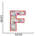 Toppa ricamata lettera F floreale per decorazione abbigliamento fai-da-te 5x4,4cm - Lettera F
