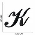 Toppa ricamata lettera K corsiva nera per accessori abbigliamento DIY, 7.02x4.69cm - Lettera K