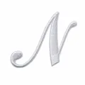 Écusson lettre N cursive brodée blanche, 6,33 x 4,68 cm thermocollant - Lettre N