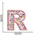 Toppa con lettera R ricamata a fiori per abiti, misura 5x5 cm - Lettera R