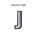 Toppa ricamata termoadesiva lettera J argento e nero per abbigliamento DIY, altezza 5 cm - Lettera J