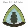 Écusson brodé paysage de pins à repasser, accessoire de bricolage DIY, taille 2,6 pouces - Style Pin Vert Foncé (RH00510) / 6.6x6.6cm