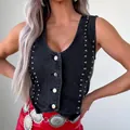 Gilet di jeans nero con borchie da donna, gilet senza maniche con scollo a V stile punk. - Taglia S / Top / Nero