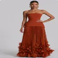 Robe de soirée élégante bustier rouille avec des détails plissés en pétales 3D chic - Rouge Orangé