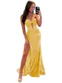 Elegante abito da sera giallo senza spalline con spacco alto e piccolo strascico da festa - US2 / Vestiti / Oro