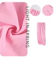 Détail d'une jupe longue en mousseline rose avec texture plissée et taille - S / Bas / Rose