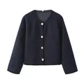 Donkerblauwe bouclé gebreide cardigan met metalen knopen en zwarte contrastbies. - S / Tops / Marineblauw