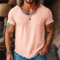 Vista detallada de la camiseta informal para hombre melocotón con bordes deshilachados - S / Tops / Rosa