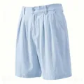 Detail van lichtblauwe linnen shorts met ademende stof en geplooid ontwerp aan de voorkant - S / Bottoms / Hemelsblauw