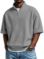 Détail d'un polo gris en maille gaufrée pour homme avec demi-fermeture éclair et manches courtes - S / Hauts / Gris