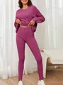 Lässiges violettes Strick-Lounge-Set für Damen mit Rundhalspullover und schmaler Hose - Fuchsie
