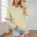 Klassisches beiges Damen-Sweatshirt mit V-Ausschnitt und praktischer Kängurutasche - Gebrochenes Weiß