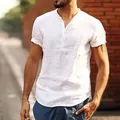 Detalle de camisa blanca de algodón y lino con cuello mao informal y mangas cortas - S / Tops / Blanco