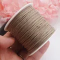 Nahaufnahme von 0,8 mm kaffeebraunem Baumwollfaden für DIY-Schmuck und Bastelarbeiten - 0.8mm / Hanffarbe