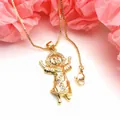 Detailansicht der vergoldeten Halskette mit religiösem Anhänger und Zirkonia - Jungfrau Maria und Kind Porträt Anhänger Halskette / Gold