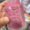 Nahaufnahme der 1,2 mm rot-grau gedrehten Baumwollschnur für DIY-Schmuckbasteln - Nr. 4 Ca. 1,2mm / Rot und Grau Gemischt