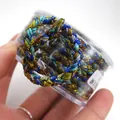 Detailansicht der 5mm bunten geflochtenen Drachenmusterschnur in einem Behälter - Blau Braun Space-Dyed (BZS03) / Ca. 2,0 mm / Nr.03