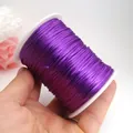 Gros plan d'une bobine de fil de nouage chinois violet pour les loisirs créatifs - No. 7 (Environ 1.2MM) / Violet
