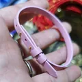 Bracelet de montre réglable en cuir rose de 6 mm avec des clous dorés élégants et chic - Style 2 / Boucle Ronde Dorée / Rose